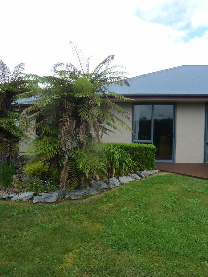 Pukeko Retreat Bed & Breakfast Takaka Bagian luar foto